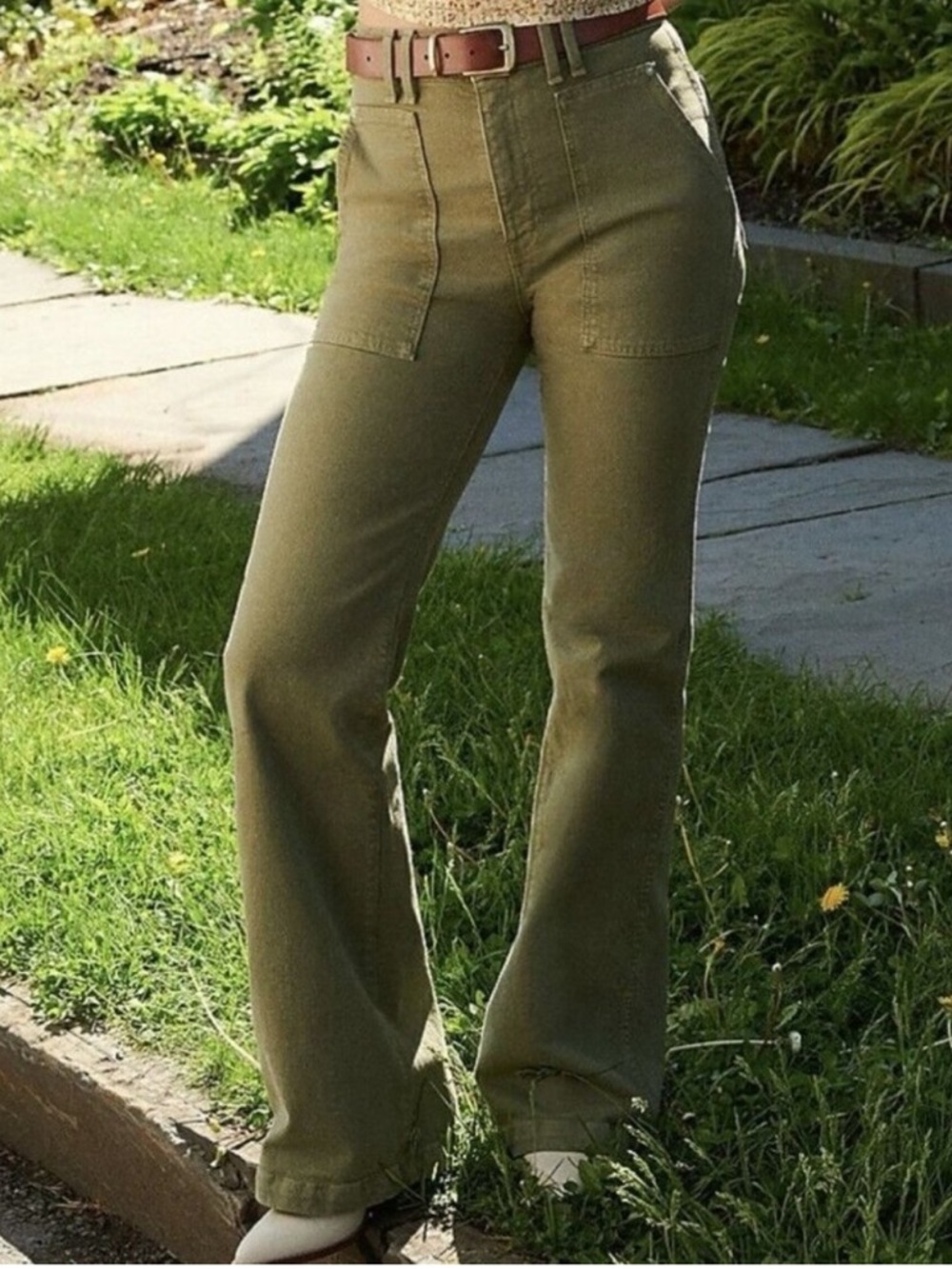Madewell 11” High Rise Flare Jeans in Green Size 28